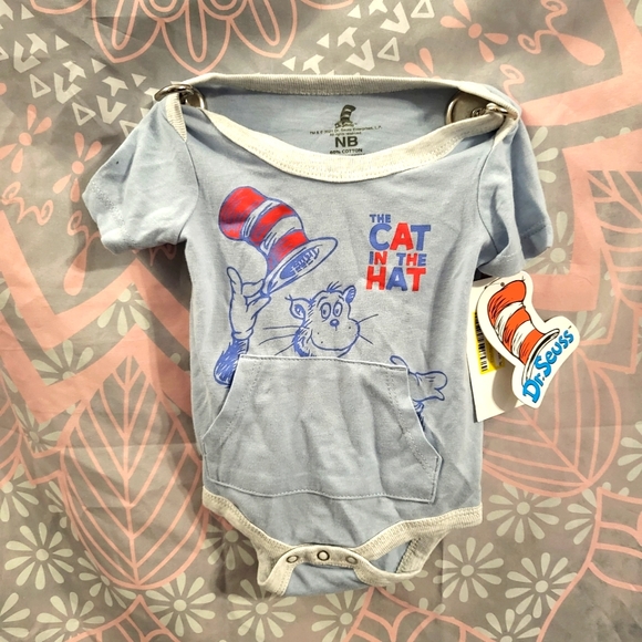 Dr. Seuss onesie - NB - Picture 1 of 4